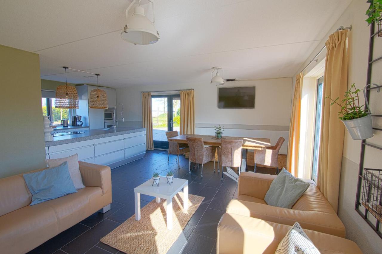 Luxus Familienvilla Mit Jacuzzi & Sauna Tzummarum Kültér fotó